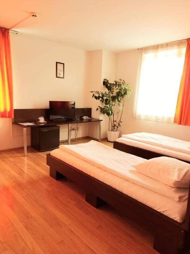 Villa Grande Iasi Eksteriør billede