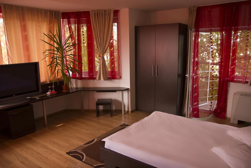 Villa Grande Iasi Værelse billede